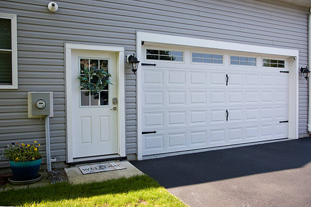 24/7 Emergency Garage Door Roller Replacement experts in Rancho Murieta, CA